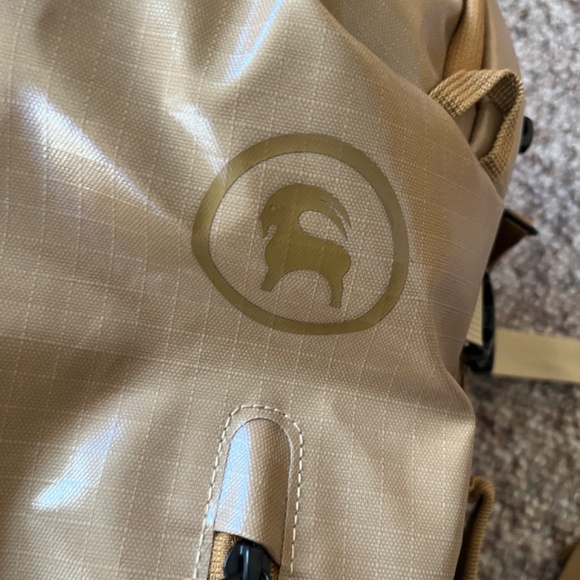 Backcountry Destination 30L travel / every day carry Backpack, tan - Picture 3 of 10